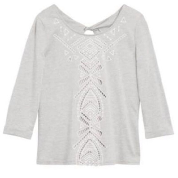 Skies are Blue Edmundo Cut-Out Embroidery Knit Top Women's Size Small - Picture 2 of 8